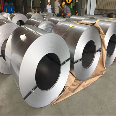 Paquete estándar de exportación bobina de hierro galvanizado con borde de molino / borde de hendidura